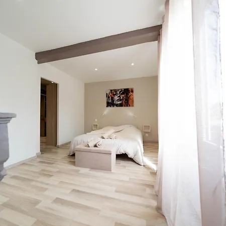 Vila Au Plaisir Du *