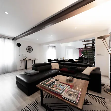 Vila Au Plaisir Du *