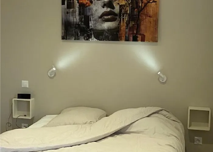 Au Plaisir Du فيلة *